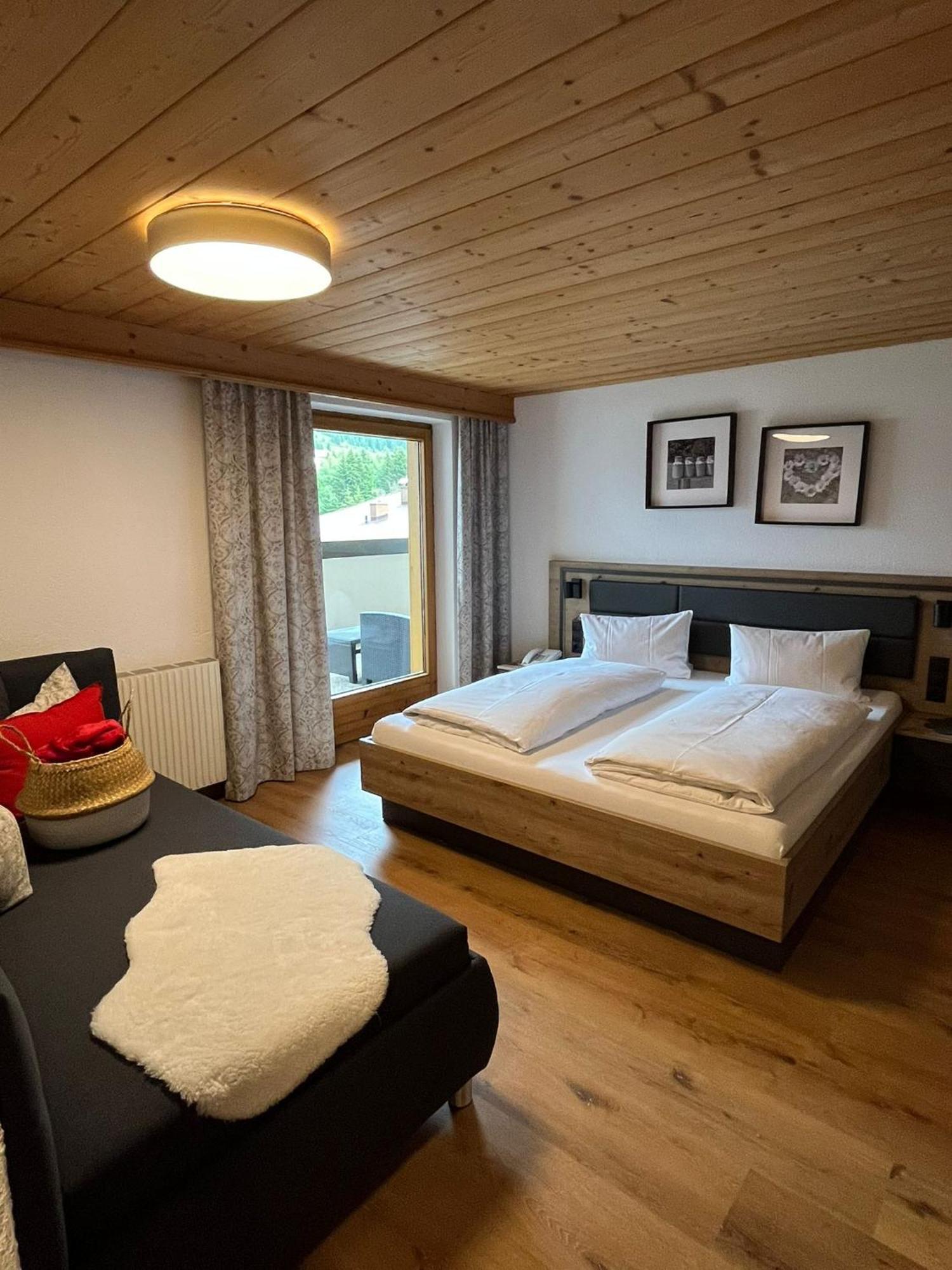 Ferienwohnung Florina Im Hotel Casada Galtür Esterno foto